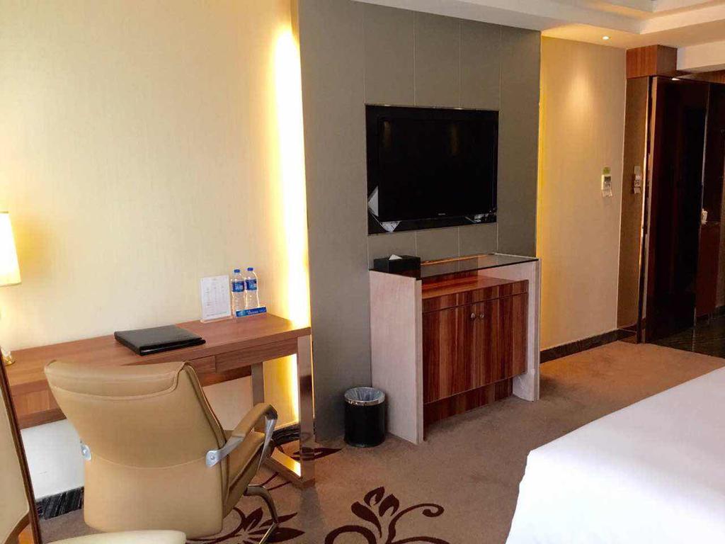 Asian Star Hotel Zhuhai Exterior photo